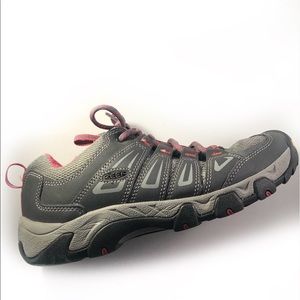 KEEN Oakridge shoe women size 10